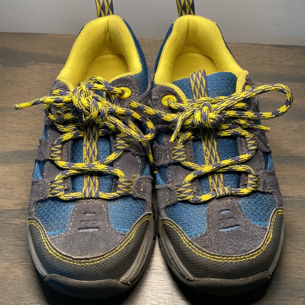 LL bean trail hiker kids size 13, color: twilight